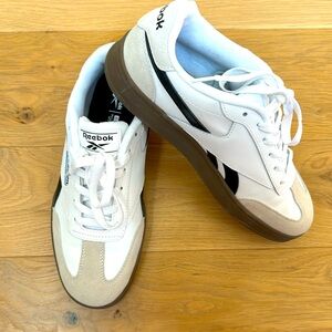 Reebok Ortholite trainer / sneaker women sz 9